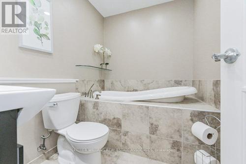 6138 Trafalgar Road, Erin, ON - Indoor Photo Showing Bathroom