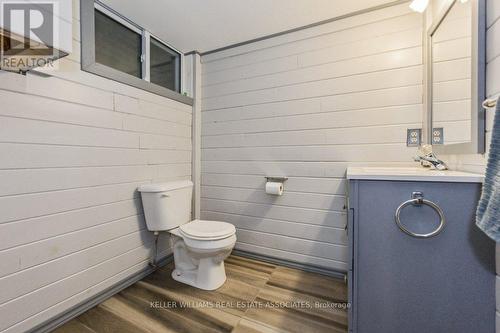 6138 Trafalgar Road, Erin, ON - Indoor Photo Showing Bathroom