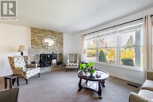 1778 Scugog Street, Scugog, ON - Indoor Photo Showing Living Room With Fireplace