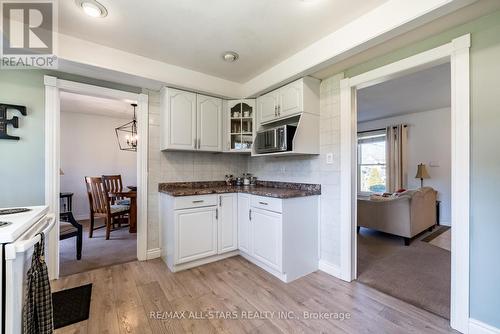 1778 Scugog Street, Scugog, ON - Indoor Photo Showing Kitchen