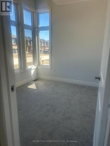 15 Rosanne Circle, Wasaga Beach, ON - Indoor Photo Showing Other Room