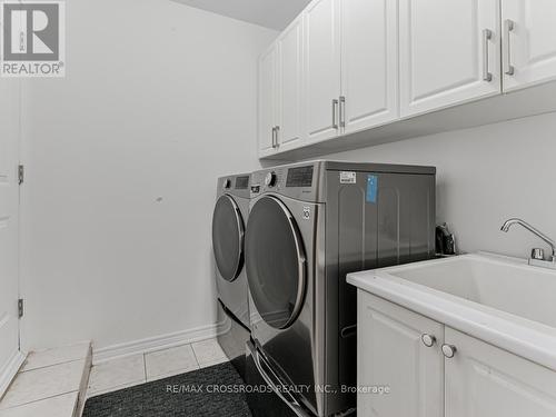 5 Forestbrook Drive, Markham, ON - Indoor Photo Showing Laundry Room