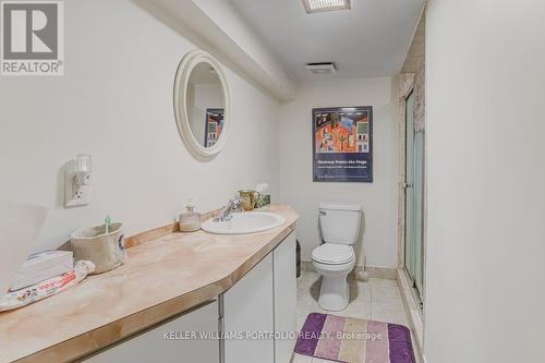242 Forest Hill Rd, Toronto, ON - Indoor Photo Showing Bathroom