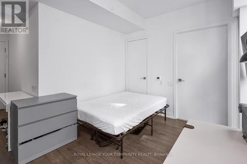 #2110 -28 Wellesley St E, Toronto, ON - Indoor Photo Showing Bedroom