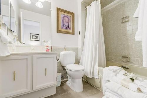 1564 Kerns Road|Unit #1, Burlington, ON - Indoor Photo Showing Bathroom