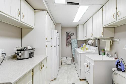 1564 Kerns Road|Unit #1, Burlington, ON - Indoor Photo Showing Laundry Room