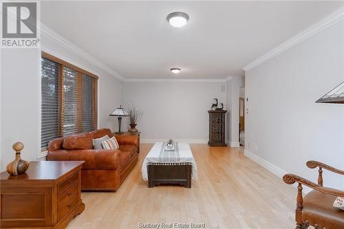 1624 Dixon Road, Sudbury, ON - Indoor Photo Showing Living Room