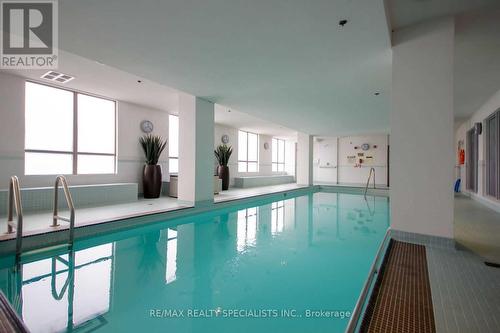 #602 -810 Scollard Crt, Mississauga, ON - Indoor Photo Showing Other Room With In Ground Pool