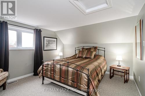 6732 Shiloh Rd, Clarington, ON - Indoor Photo Showing Bedroom