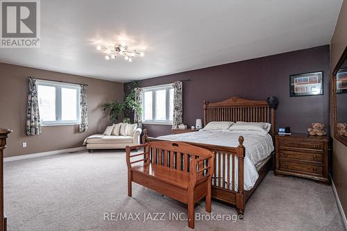 6732 Shiloh Rd, Clarington, ON - Indoor Photo Showing Bedroom