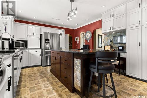 2660 Albert Street, Regina, SK - Indoor Photo Showing Kitchen With Upgraded Kitchen