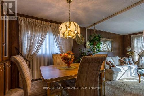 25 Linden Boulevard, Quinte West, ON - Indoor Photo Showing Dining Room