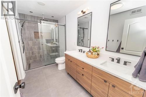 708 French Settlement Road, Kemptville, ON - Indoor Photo Showing Bathroom