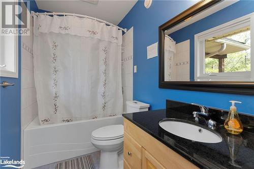 72 Richwood Drive, Skerryvore, ON - Indoor Photo Showing Bathroom