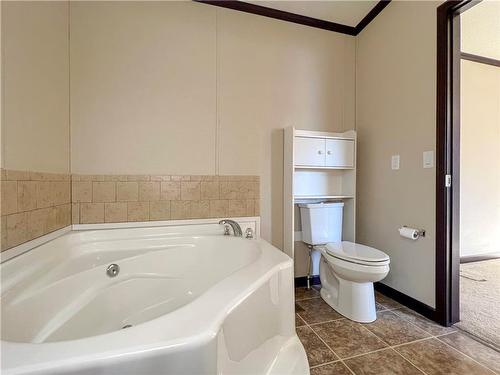 123 Highland Park, Brandon, MB - Indoor Photo Showing Bathroom