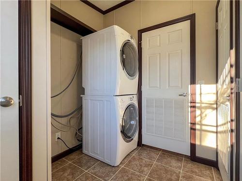 123 Highland Park, Brandon, MB - Indoor Photo Showing Laundry Room