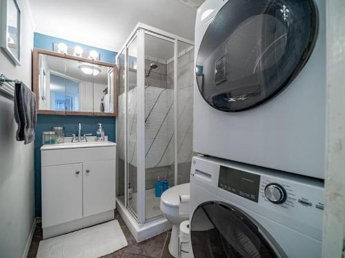 2631 Ayr Place, Kamloops, BC - Indoor Photo Showing Laundry Room