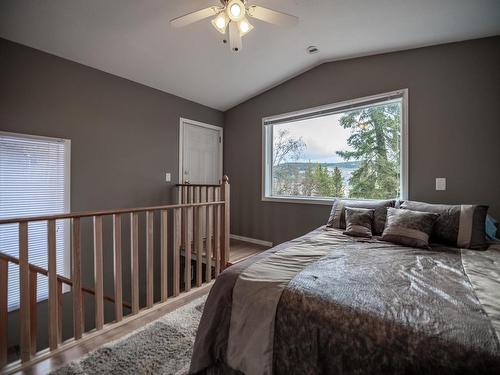 2249 Mctavish Road, Kamloops, BC - Indoor Photo Showing Bedroom