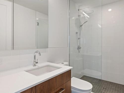 Bathroom - 701-6801 Rue Abraham-De Sola, Côte-Saint-Luc, QC - Indoor Photo Showing Bathroom