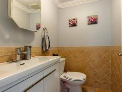 Powder room - 