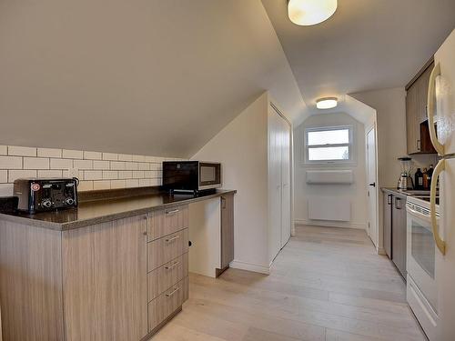 Cuisine - 598  - 600 Rue Champlain, Joliette, QC - Indoor Photo Showing Kitchen