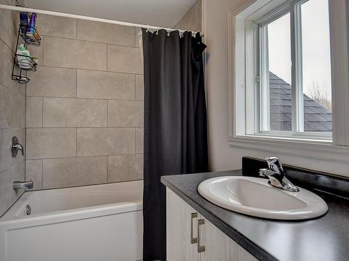 Salle de bains - 598  - 600 Rue Champlain, Joliette, QC - Indoor Photo Showing Bathroom