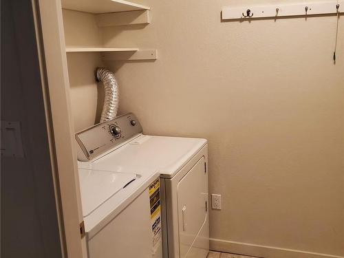 41-9130 Granville St, Port Hardy, BC - Indoor Photo Showing Laundry Room