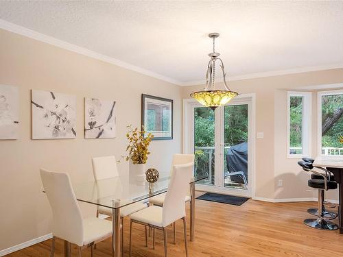 654 Rason Rd, Langford, BC - Indoor Photo Showing Dining Room