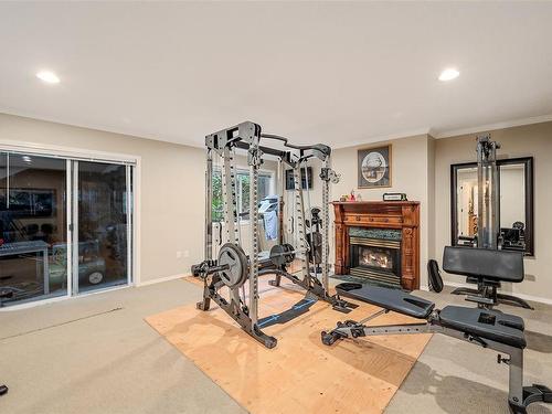 654 Rason Rd, Langford, BC - Indoor Photo Showing Gym Room