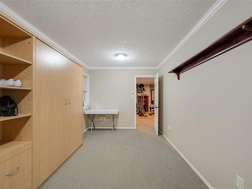 654 Rason Rd, Langford, BC - Indoor Photo Showing Other Room