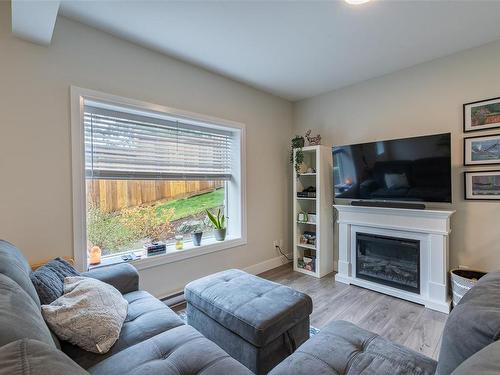 6923 Burr Dr, Sooke, BC - Indoor Photo Showing Living Room With Fireplace