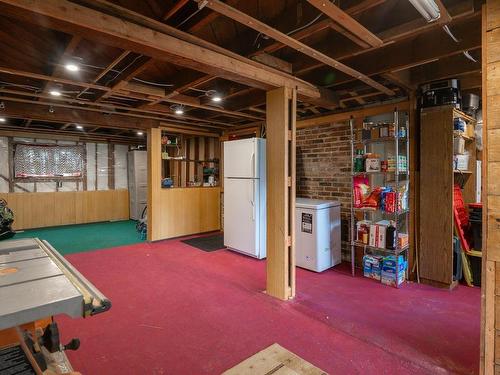 140 1St Ave, Ladysmith, BC - Indoor Photo Showing Basement