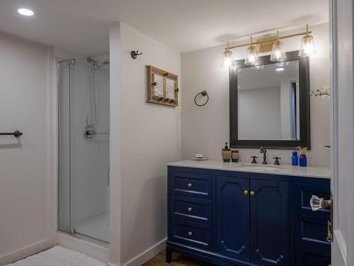 140 1St Ave, Ladysmith, BC - Indoor Photo Showing Bathroom