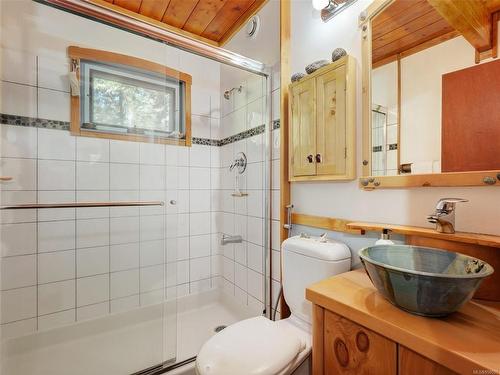3182 Humpback Rd, Langford, BC - Indoor Photo Showing Bathroom