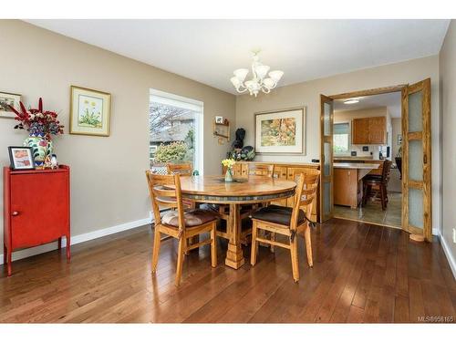 965 Eastwicke Cres, Comox, BC - Indoor Photo Showing Dining Room