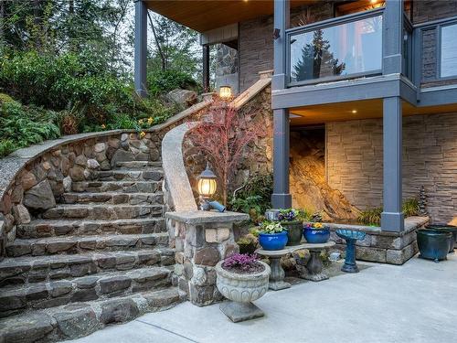 10920 Inwood Rd, North Saanich, BC - Outdoor