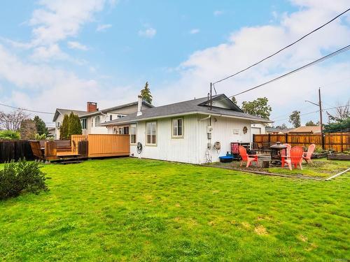 2099 Lark Cres, Nanaimo, BC - Outdoor With Backyard