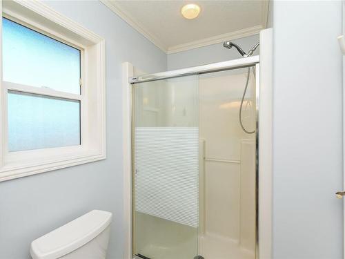 501 Arbutus Bay Rd, Fanny Bay, BC - Indoor Photo Showing Bathroom