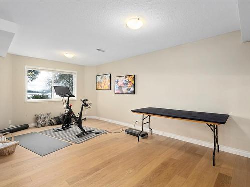 1362 Ivy Lane, Nanaimo, BC - Indoor Photo Showing Gym Room