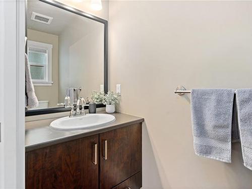 3042 Alouette Dr, Langford, BC - Indoor Photo Showing Bathroom