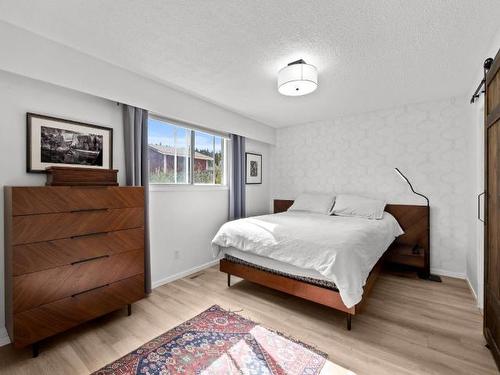 6069 Pringle Road, Kamloops, BC - Indoor Photo Showing Bedroom