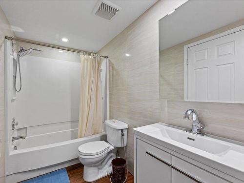 107-2035 Baron Road, Kelowna, BC - Indoor Photo Showing Bathroom