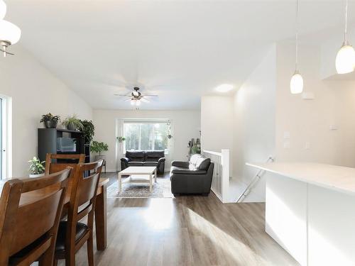 7105 Dunwaters Road, Kelowna, BC - Indoor Photo Showing Living Room