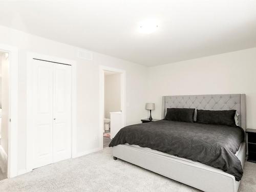 7105 Dunwaters Road, Kelowna, BC - Indoor Photo Showing Bedroom