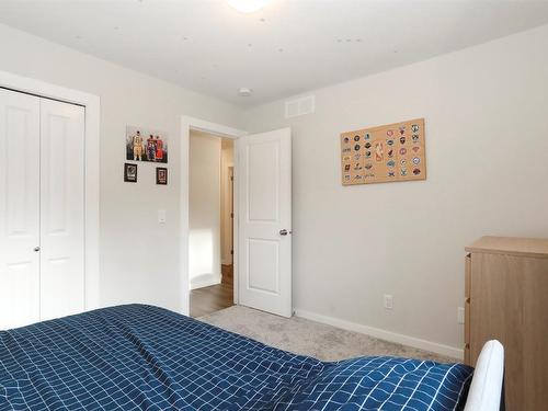 7105 Dunwaters Road, Kelowna, BC - Indoor Photo Showing Bedroom