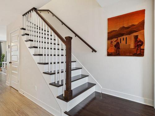 Staircase - 423 Av. André-Chartrand, Vaudreuil-Dorion, QC 