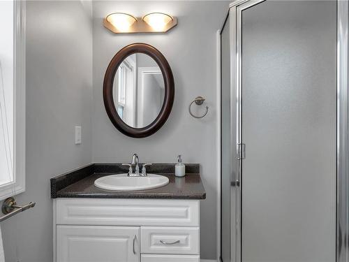 2957 Huckleberry Pl, Courtenay, BC - Indoor Photo Showing Bathroom