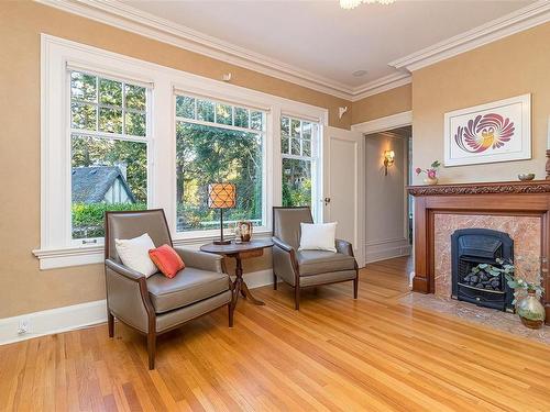 50 Sylvan Lane, Oak Bay, BC - Indoor Photo Showing Living Room With Fireplace