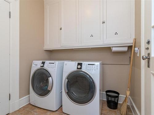 50 Sylvan Lane, Oak Bay, BC - Indoor Photo Showing Laundry Room