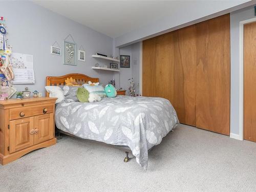 8410 Alec Rd, Central Saanich, BC - Indoor Photo Showing Bedroom